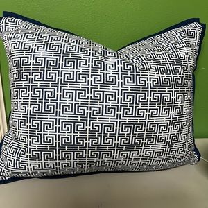 1 pillow case greek key